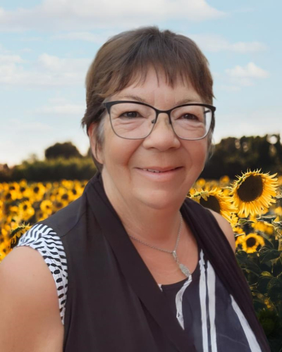 Lynda Girard