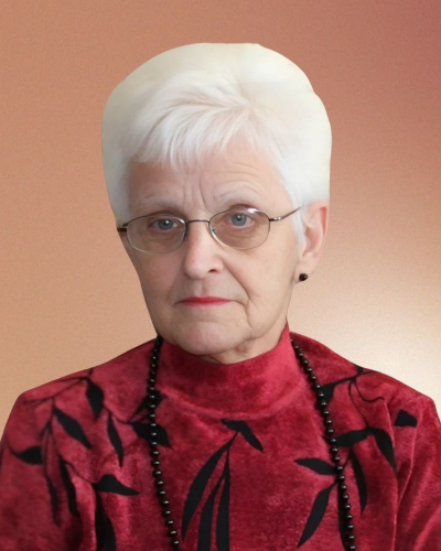 Yolande Favreau